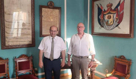 The Armenian ambassador to Greece met with the mayor of Eastern Samos