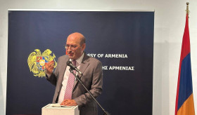 Հայ և հունական դիցաբանությունը երեխաների աչքերով. Աթենքում բացվել է հայ աշակերտների գեղարվեստական բացառիկ ցուցահանդես