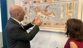 Հայաստանի դեսպան Տիգրան Մկրտչյանի այցելությունը Հերակլիոնի հնագիտական թանգարան