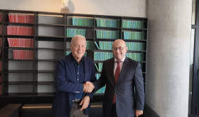 Ambassador Mkrtchyan Meets with the Director of the Acropolis Museum