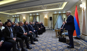 Նախագահ Վահագն Խաչատուրյանը հանդիպել է Հունաստանի հայկական համայնքի ներկայացուցիչների հետ