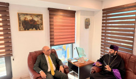 Հունաստանի Հայոց Թեմի Առաջնորդի այցը Հունաստանում Հայաստանի Հանրապետության դեսպանություն