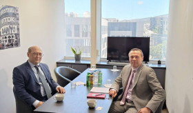 Ambassador Tigran Mkrtchyan Meets with the Founding President of the Hermes Institute, Ioannis Karambelas