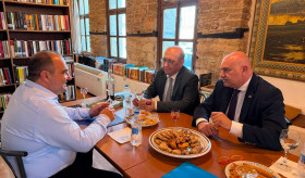 Ambassador Tigran Mkrtchyan Discusses Expanding Cooperation Between Armenian and Greek Cities During Visit to Evros